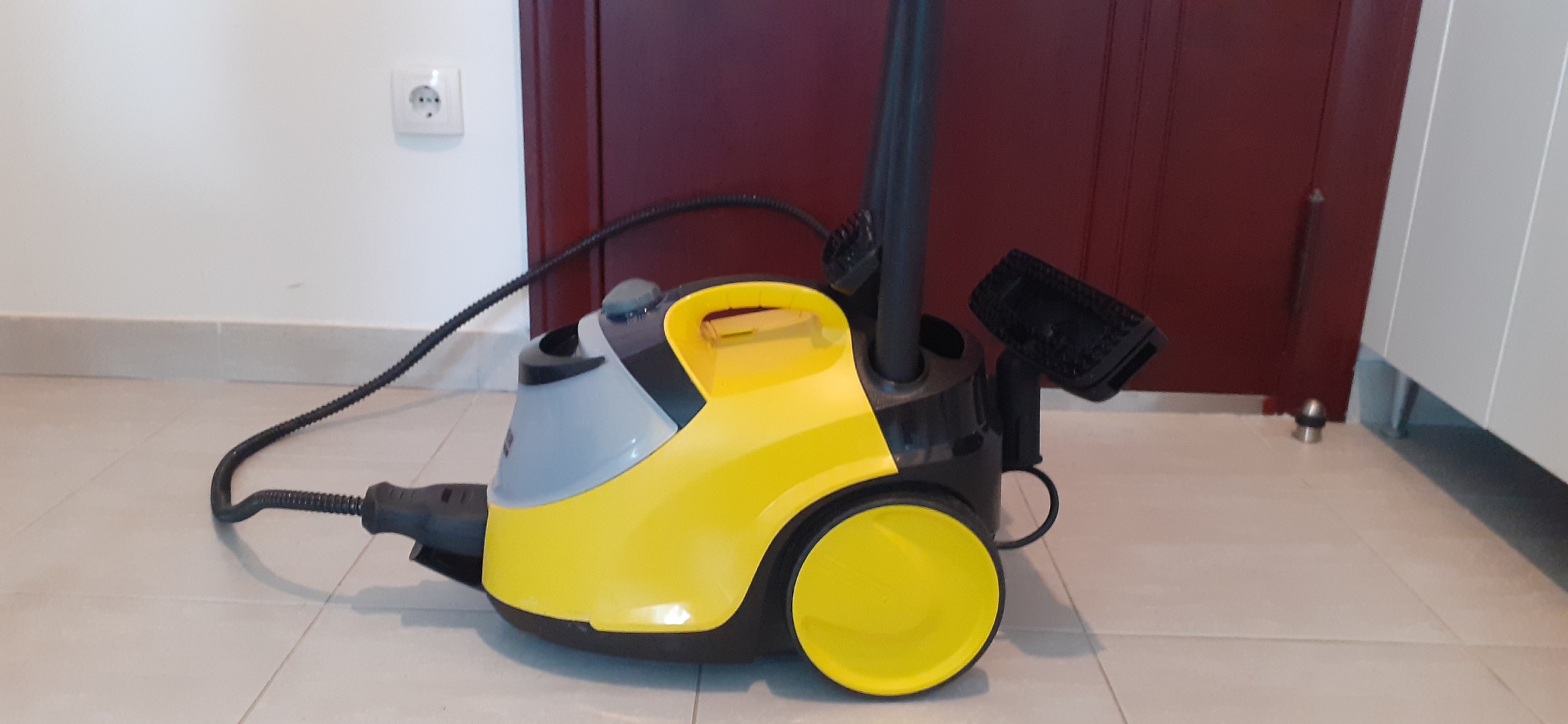 Parni čistač Karcher SC5 | rentam.ba